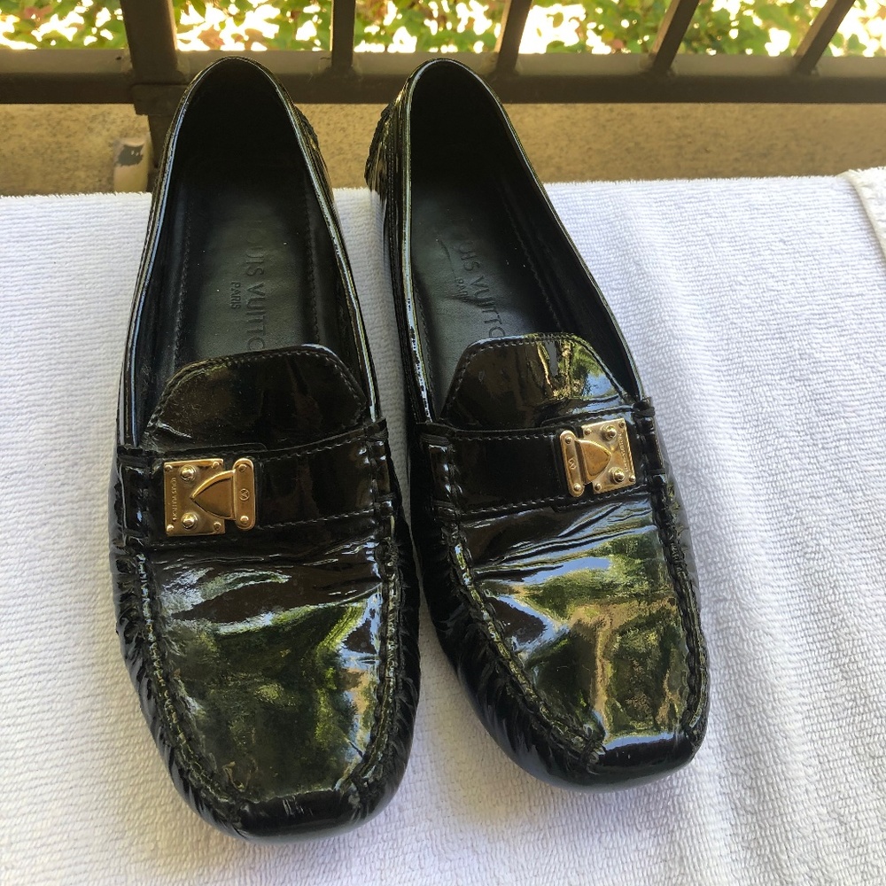 100% Authentic Louis Vuitton Black Vernis Moccasin Loafers (used) - Picture 2 of 7